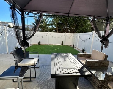 355 Cristaudo Court - Photo Thumbnail 18