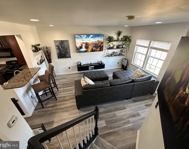 355 Cristaudo Court - Photo Thumbnail 6