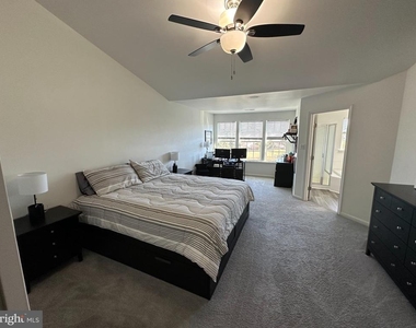355 Cristaudo Court - Photo Thumbnail 15