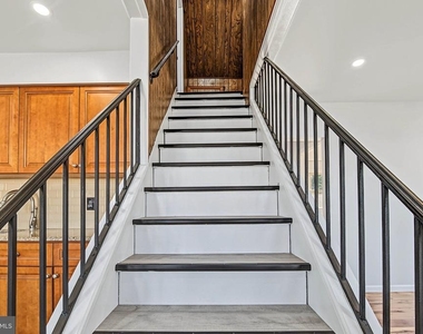209 Union Avenue - Photo Thumbnail 15
