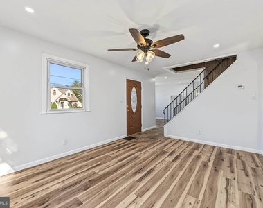 209 Union Avenue - Photo Thumbnail 4