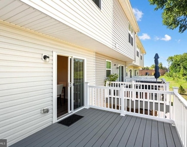 7 F Parsons Boulevard - Photo Thumbnail 10