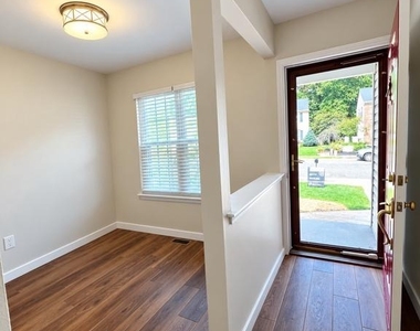 74 Farnwood Road - Photo Thumbnail 11