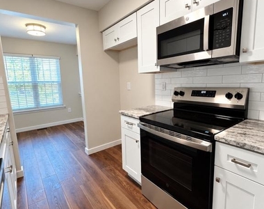 74 Farnwood Road - Photo Thumbnail 10