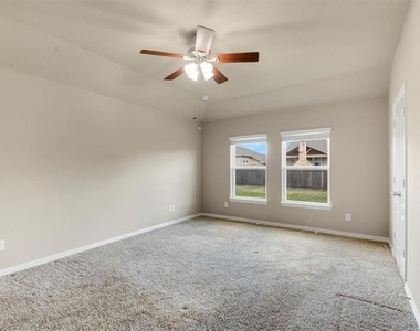8233 Arezzo Dr - Photo Thumbnail 10