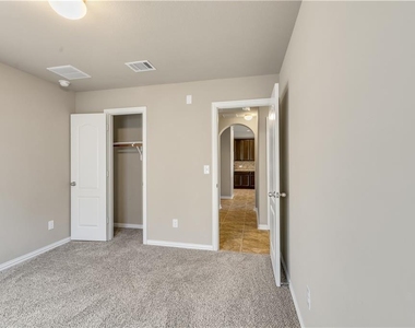 8233 Arezzo Dr - Photo Thumbnail 16