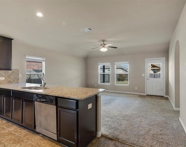 8233 Arezzo Dr - Photo Thumbnail 6