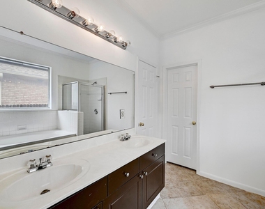 13401 Lamplight Village Ave - Photo Thumbnail 20