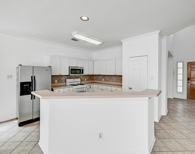 13401 Lamplight Village Ave - Photo Thumbnail 8