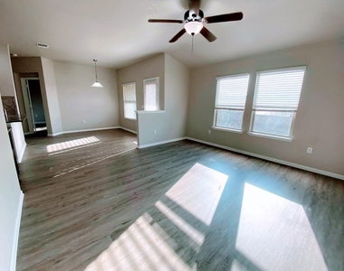 228 Avalanche Ave - Photo Thumbnail 15