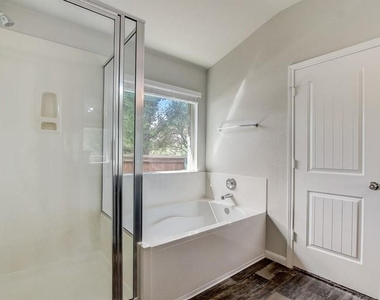 228 Avalanche Ave - Photo Thumbnail 10