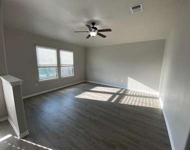228 Avalanche Ave - Photo Thumbnail 12