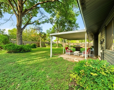 1300 Neans Dr - Photo Thumbnail 25