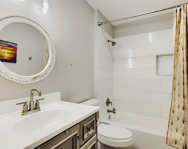 1300 Neans Dr - Photo Thumbnail 18