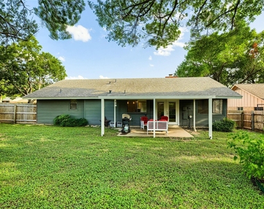 1300 Neans Dr - Photo Thumbnail 21