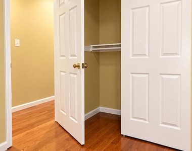 7223 Millcrest Terrace - Photo Thumbnail 22