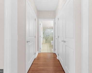 7710 Woodmont Avenue - Photo Thumbnail 31