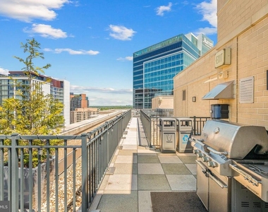 7710 Woodmont Avenue - Photo Thumbnail 45