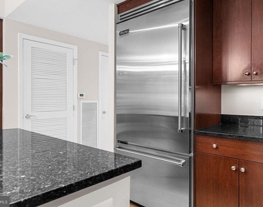 7710 Woodmont Avenue - Photo Thumbnail 25