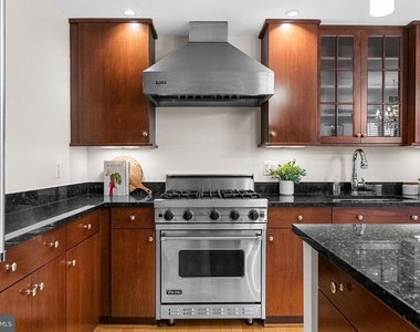 7710 Woodmont Avenue - Photo Thumbnail 21