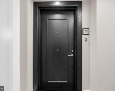7710 Woodmont Avenue - Photo Thumbnail 18