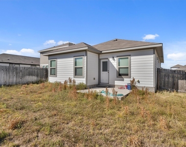 128 Quiet Man Dr - Photo Thumbnail 13