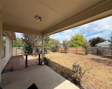1617 Tea Leaf Dr - Photo Thumbnail 11