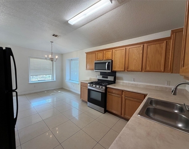 1617 Tea Leaf Dr - Photo Thumbnail 3