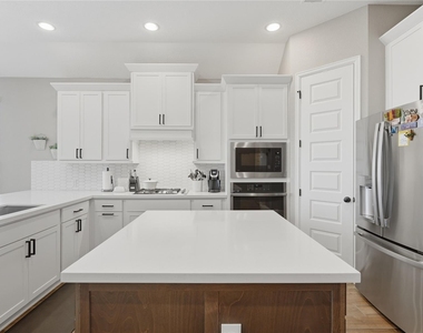 344 Carpenter Hill Dr - Photo Thumbnail 15