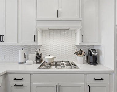344 Carpenter Hill Dr - Photo Thumbnail 10