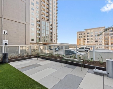 48 East Ave - Photo Thumbnail 29