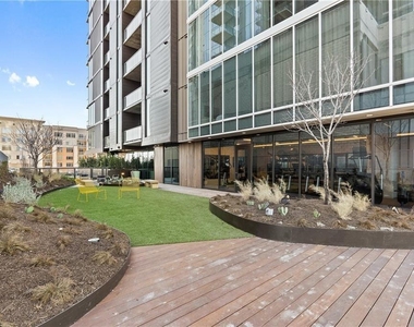 48 East Ave - Photo Thumbnail 27