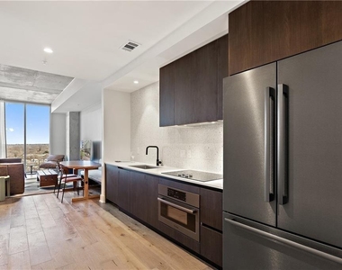 48 East Ave - Photo Thumbnail 6