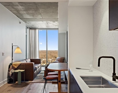 48 East Ave - Photo Thumbnail 7