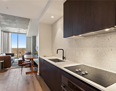 48 East Ave - Photo Thumbnail 5