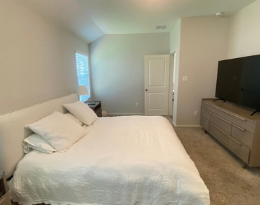 3304 Kenner Dr - Photo Thumbnail 9