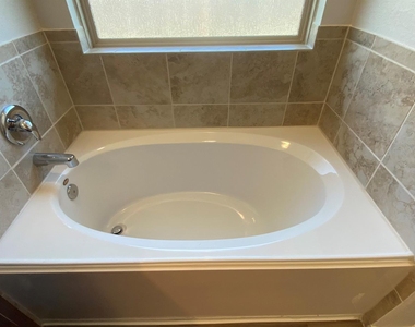 3304 Kenner Dr - Photo Thumbnail 15