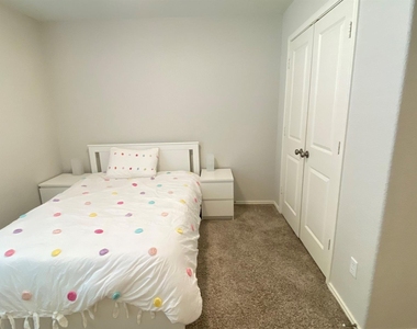 3304 Kenner Dr - Photo Thumbnail 18
