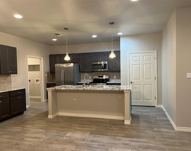 629 Cr 306 Rd - Photo Thumbnail 5