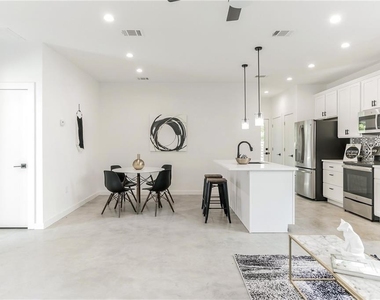 1144 Gunter St - Photo Thumbnail 3