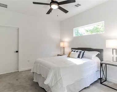 1144 Gunter St - Photo Thumbnail 5