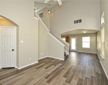 9212 Rowlands Sayle Rd - Photo Thumbnail 5