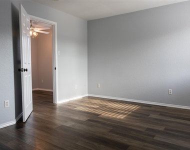 9212 Rowlands Sayle Rd - Photo Thumbnail 28