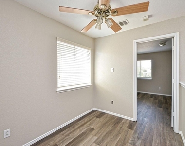 9212 Rowlands Sayle Rd - Photo Thumbnail 22