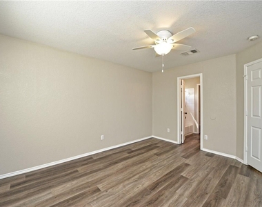 9212 Rowlands Sayle Rd - Photo Thumbnail 20