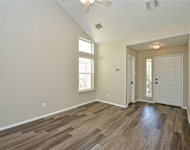 9212 Rowlands Sayle Rd - Photo Thumbnail 23