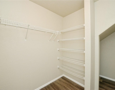 9212 Rowlands Sayle Rd - Photo Thumbnail 17