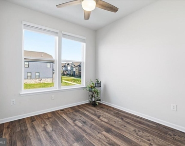 415 Union Street - Photo Thumbnail 16