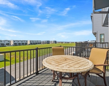 415 Union Street - Photo Thumbnail 10