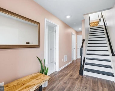 415 Union Street - Photo Thumbnail 2